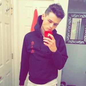 Meet your Posher, Lucas